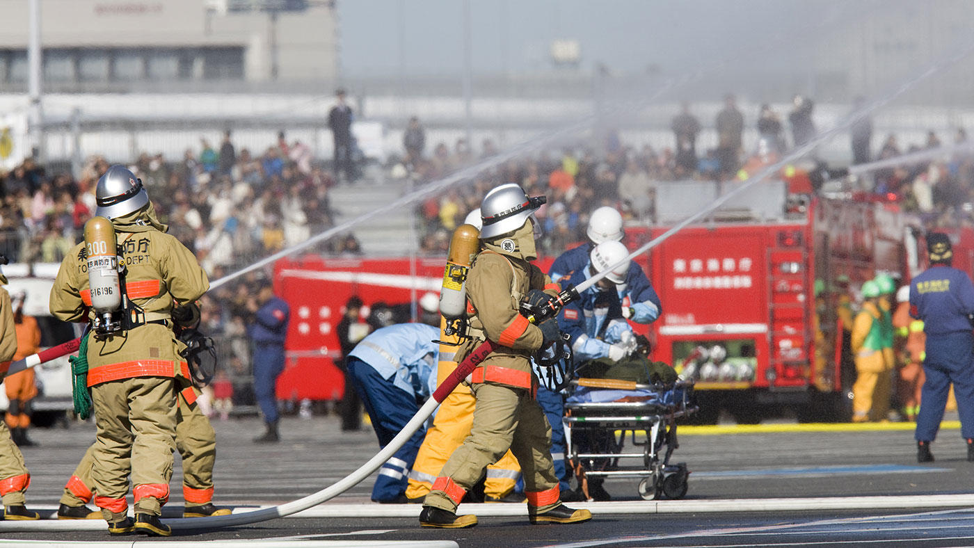 暑さ 睡眠不足 体力消耗で間食摂取が増える 消防士の山火事消火シミュレーションで検討 スポーツ栄養web 一般社団法人日本スポーツ栄養協会 Sndj 公式情報サイト