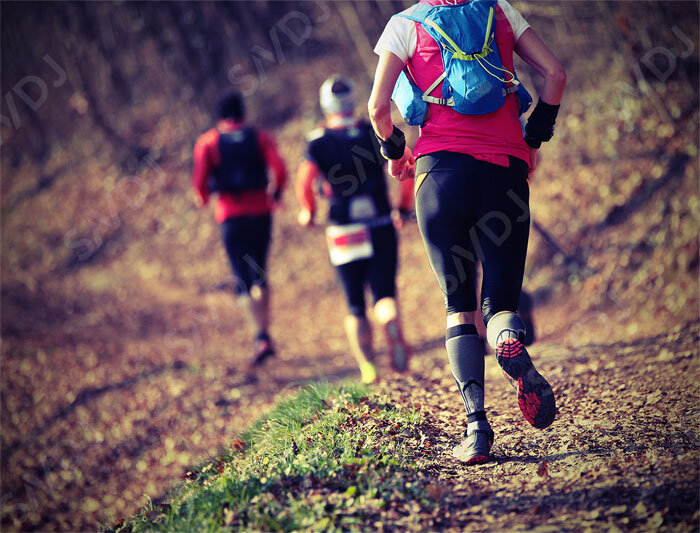 走行距離が長い超耐久のマラソンでは、低ナトリウム血症と急性腎障害の併発が起こり得る