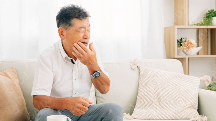 噛む力の回復・維持が健康寿命延伸につながる可能性　高齢者4,410人の追跡研究