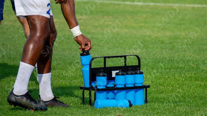 スポーツドリンクは歯の健康に影響するのか？ 10代前半のサッカー選手52人の口腔状態を調査